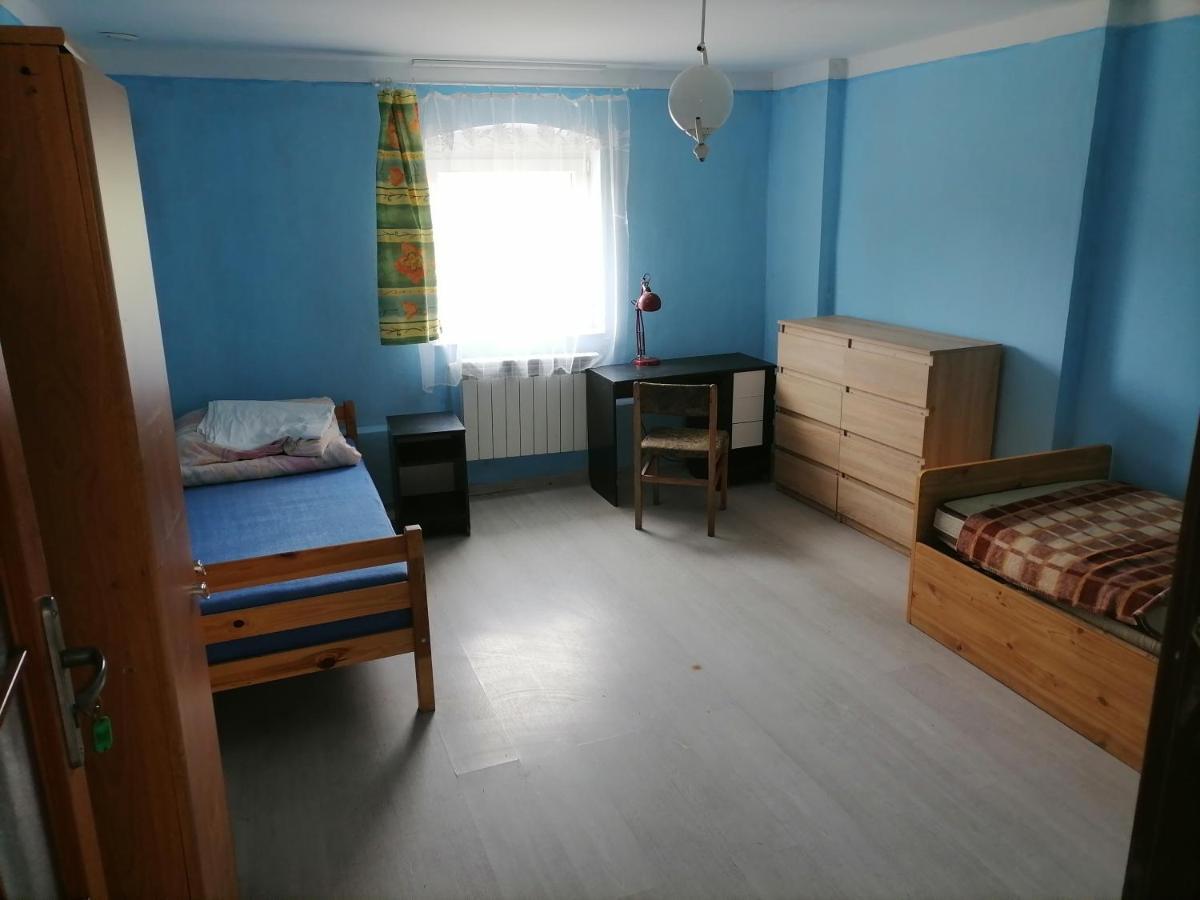 U Bronka W Ksiazecym Lesie Villa Niedaszow Bagian luar foto
