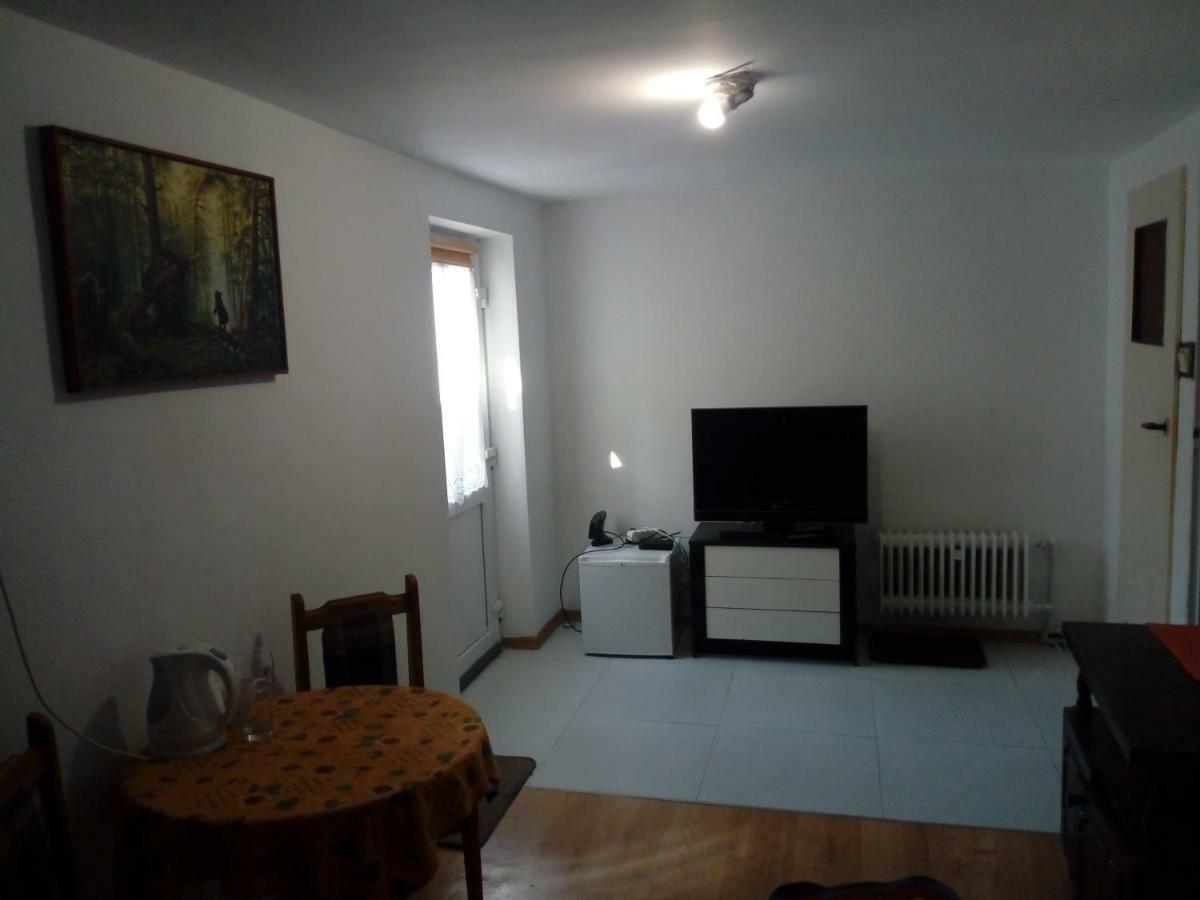 U Bronka W Ksiazecym Lesie Villa Niedaszow Bagian luar foto